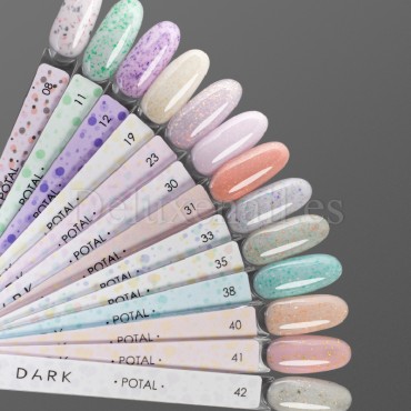 Base Camuflaje Dark Potal 33, Blanco grisáceo con foil multicolor, 15 ml