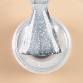 Pro Base 16 DARK, base camuflaje, blanco lechoso con micro brillo, 15 ml