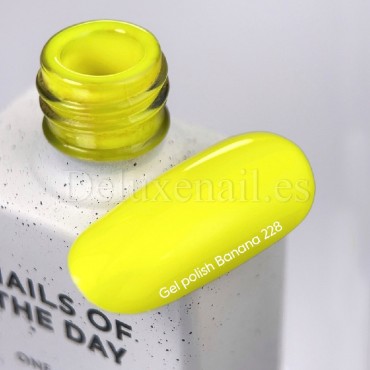 Esmalte Permanente Let’s special Banana NAILSOFTHEDAY, Amarillo neón, 10 ml