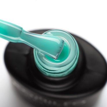 Base de color Royal Mint Komilfo, Menta Claro, 8 ml